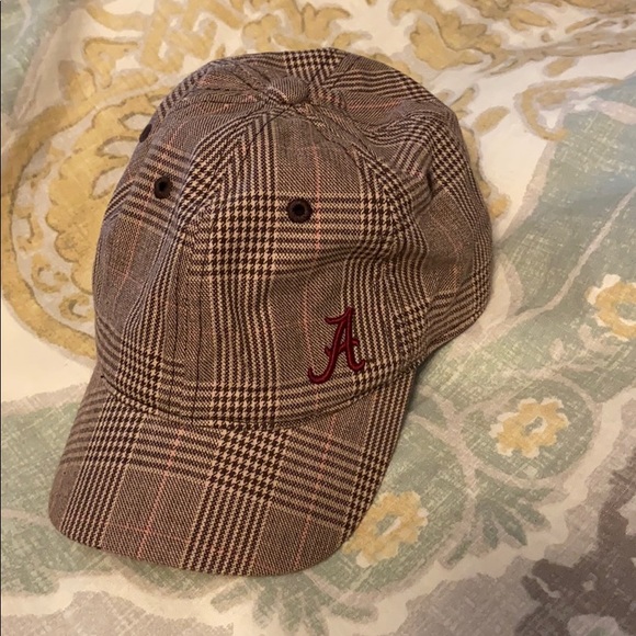 Hat - Picture 1 of 2